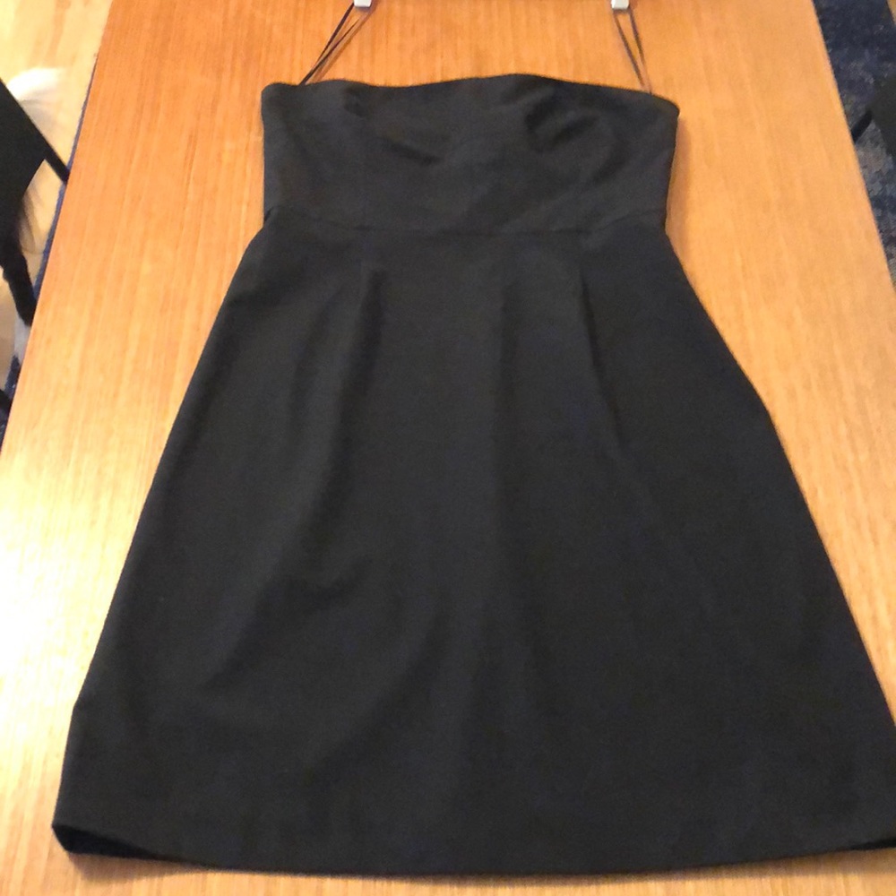 Never worn Theory dress, sz 12 - super flattering